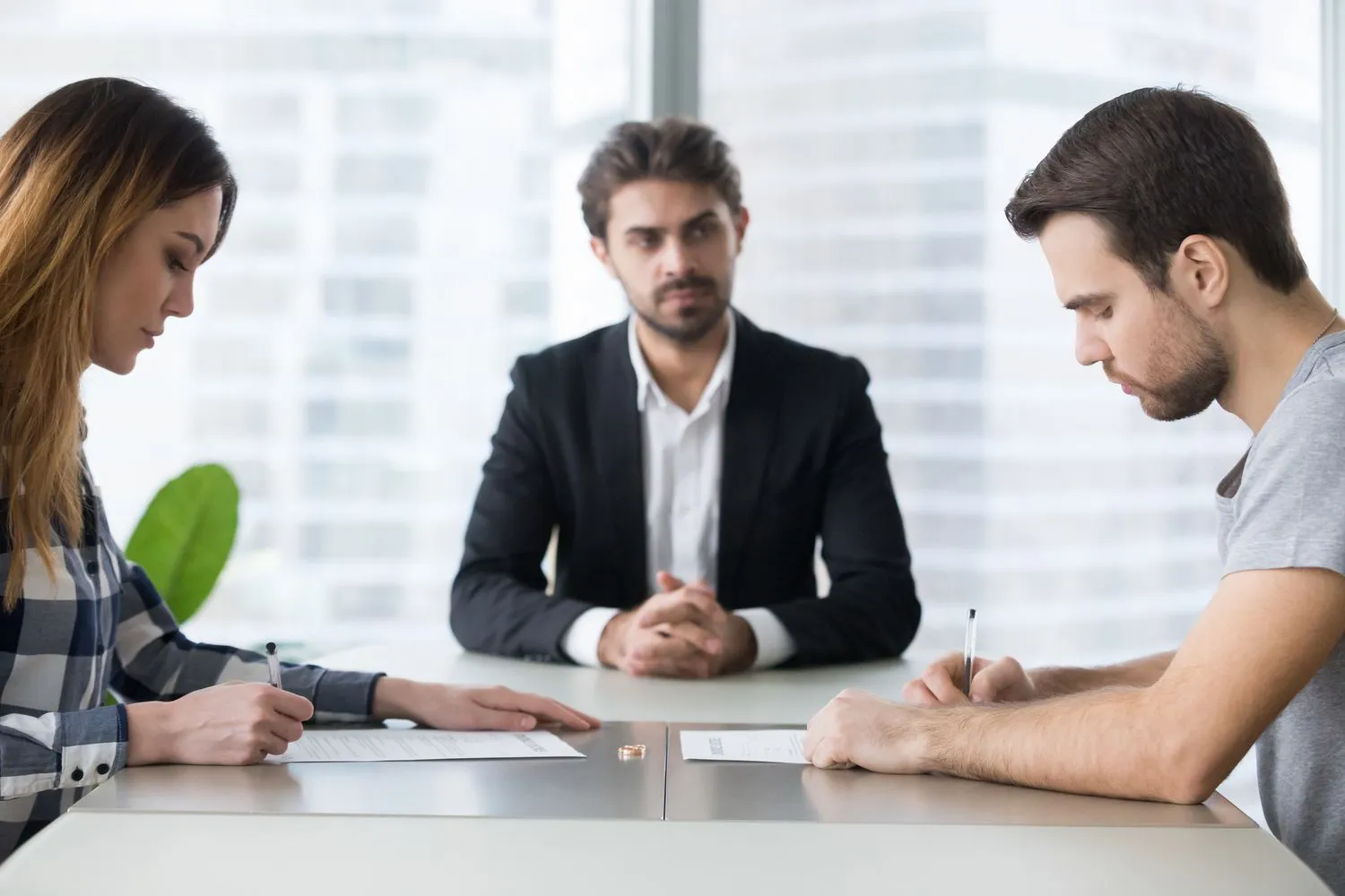 How EH Mediation Guides Couples Toward Fair and Balanced Outcomes Gainsborough